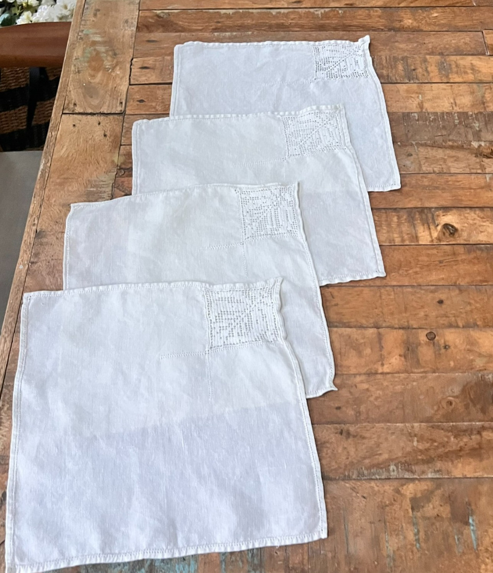 Vintage Napkin Set of 4 10 x 10.5" White Linen Embroidered Lace Corner Details